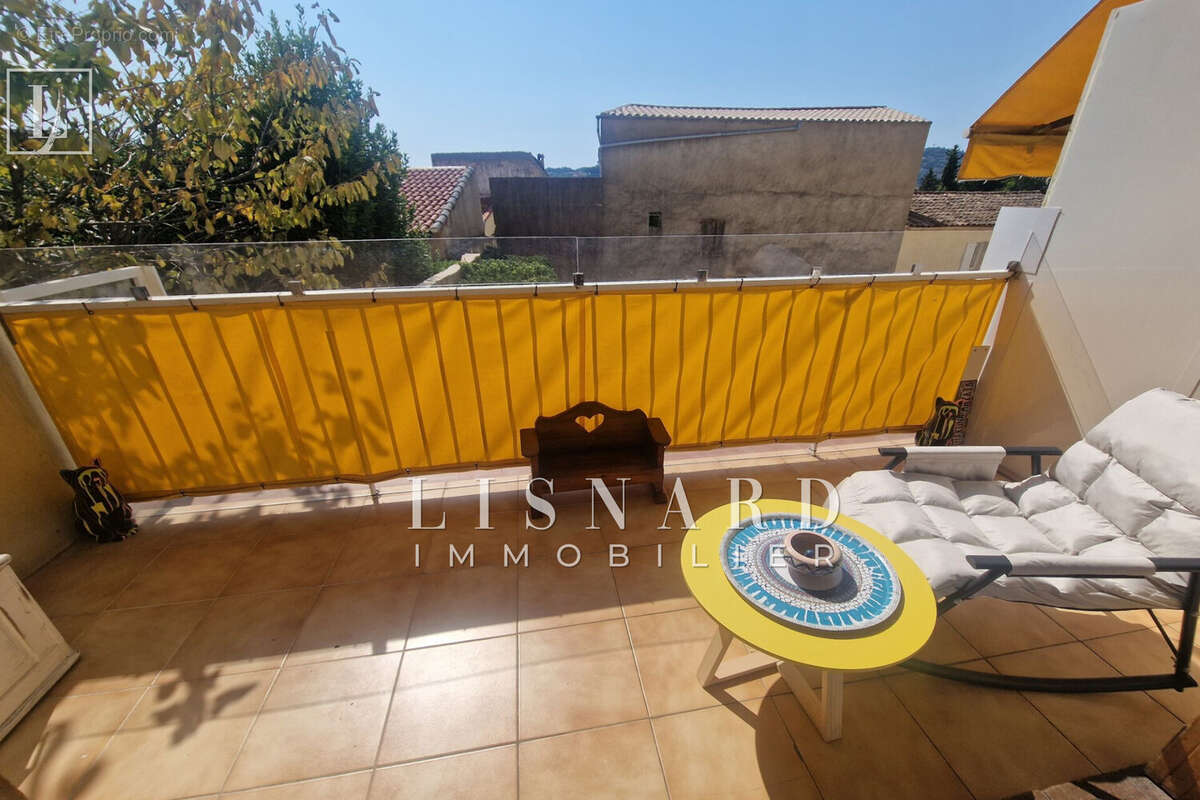 Appartement à VALLAURIS