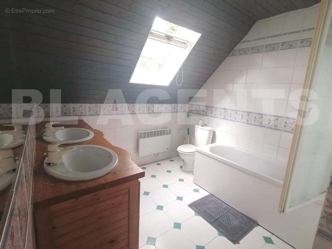 IMG-20250804-WA0003 - Maison à LIZY-SUR-OURCQ