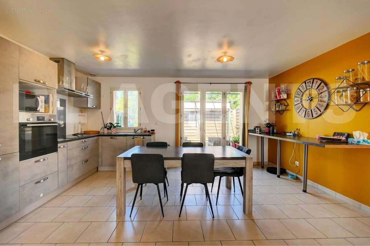 IMG_2610 - Maison à FERRIERES-EN-GATINAIS