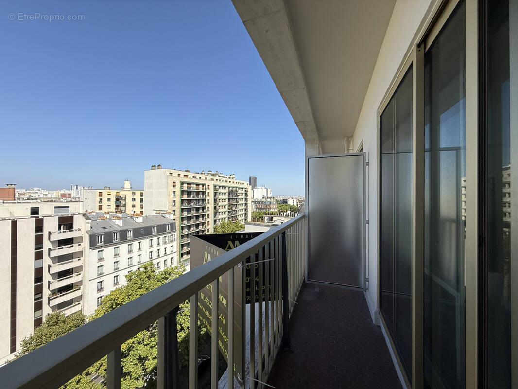 Appartement à PARIS-14E