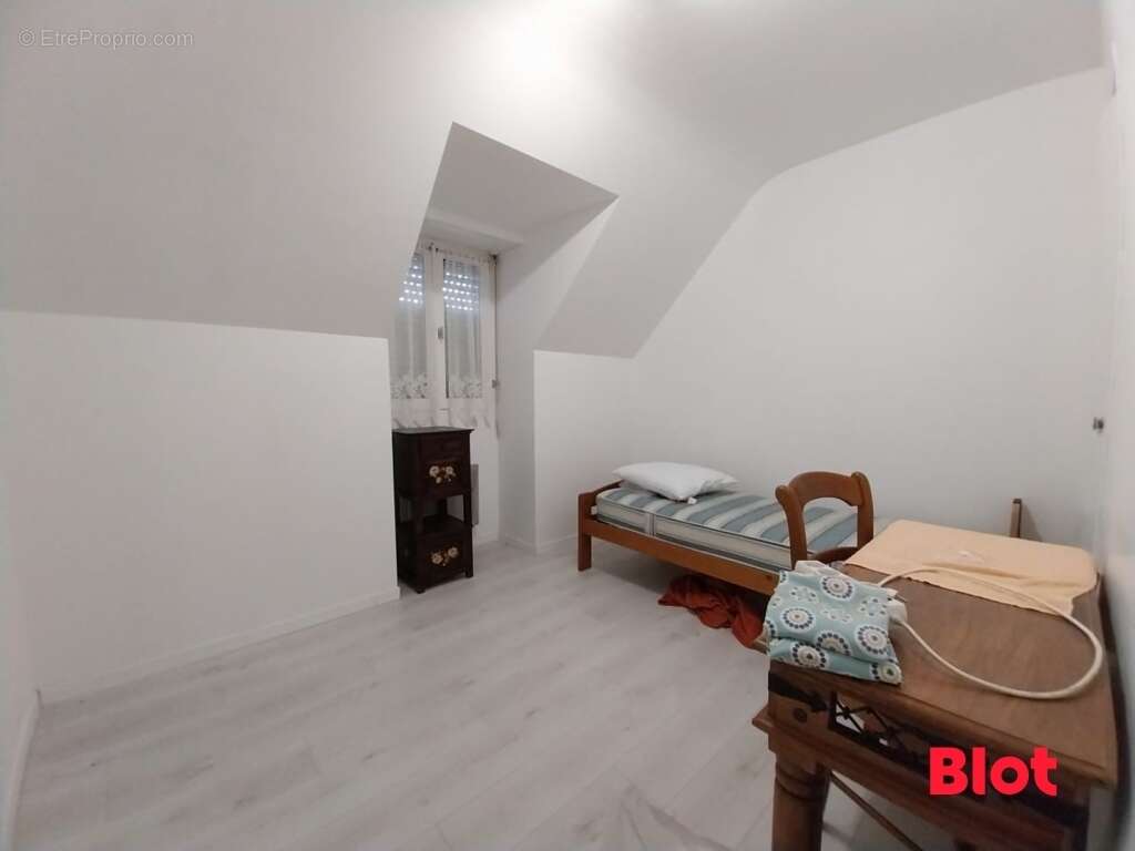 Maison à SION-LES-MINES