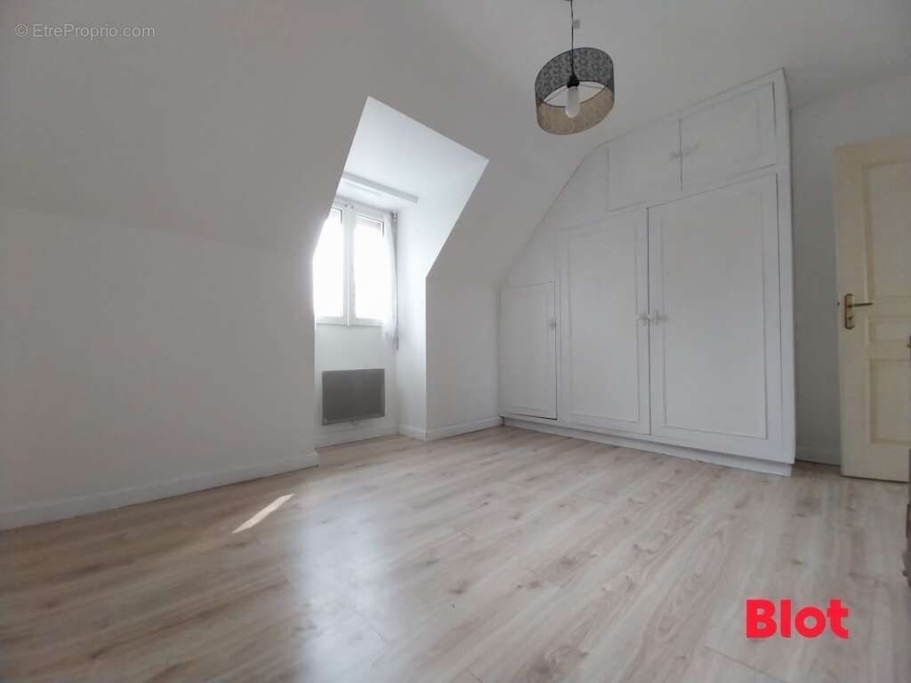 Maison à SION-LES-MINES