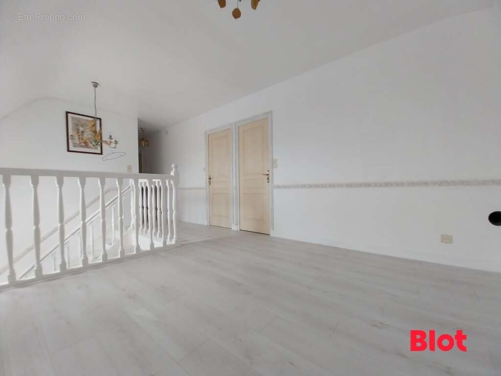 Maison à SION-LES-MINES