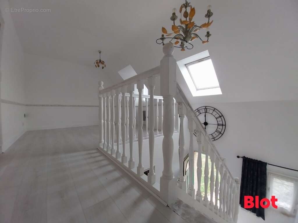 Maison à SION-LES-MINES