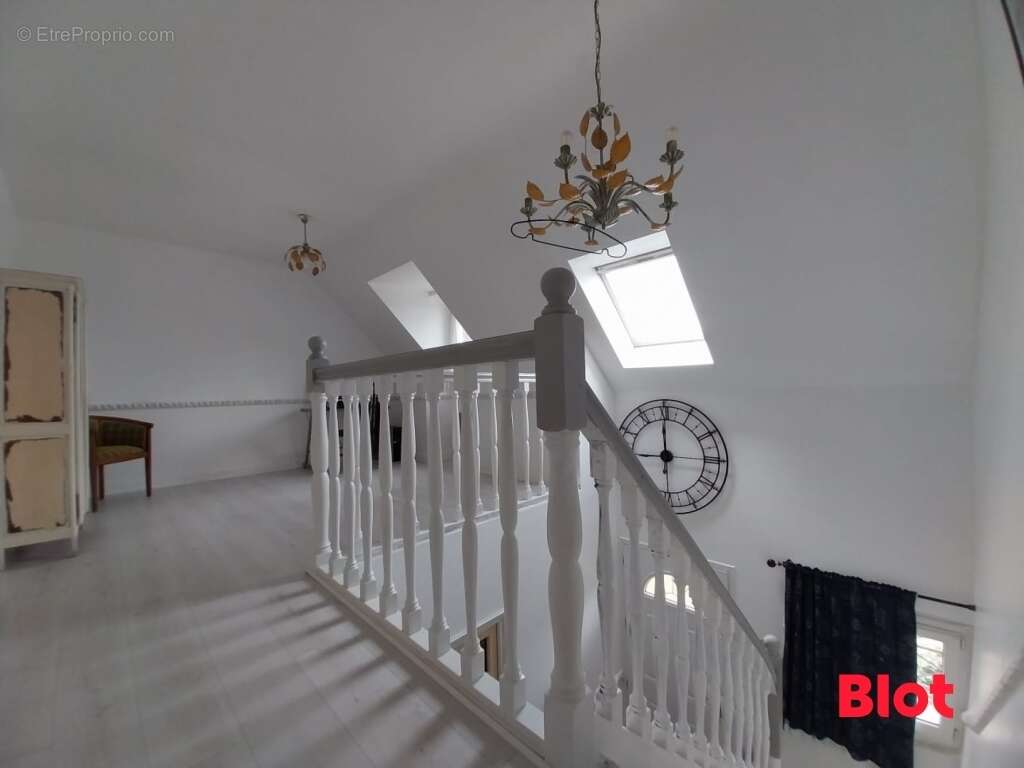 Maison à SION-LES-MINES