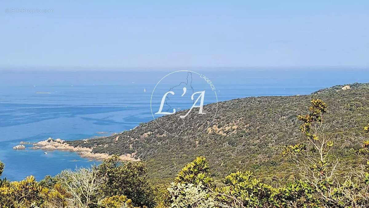 Terrain à COTI-CHIAVARI