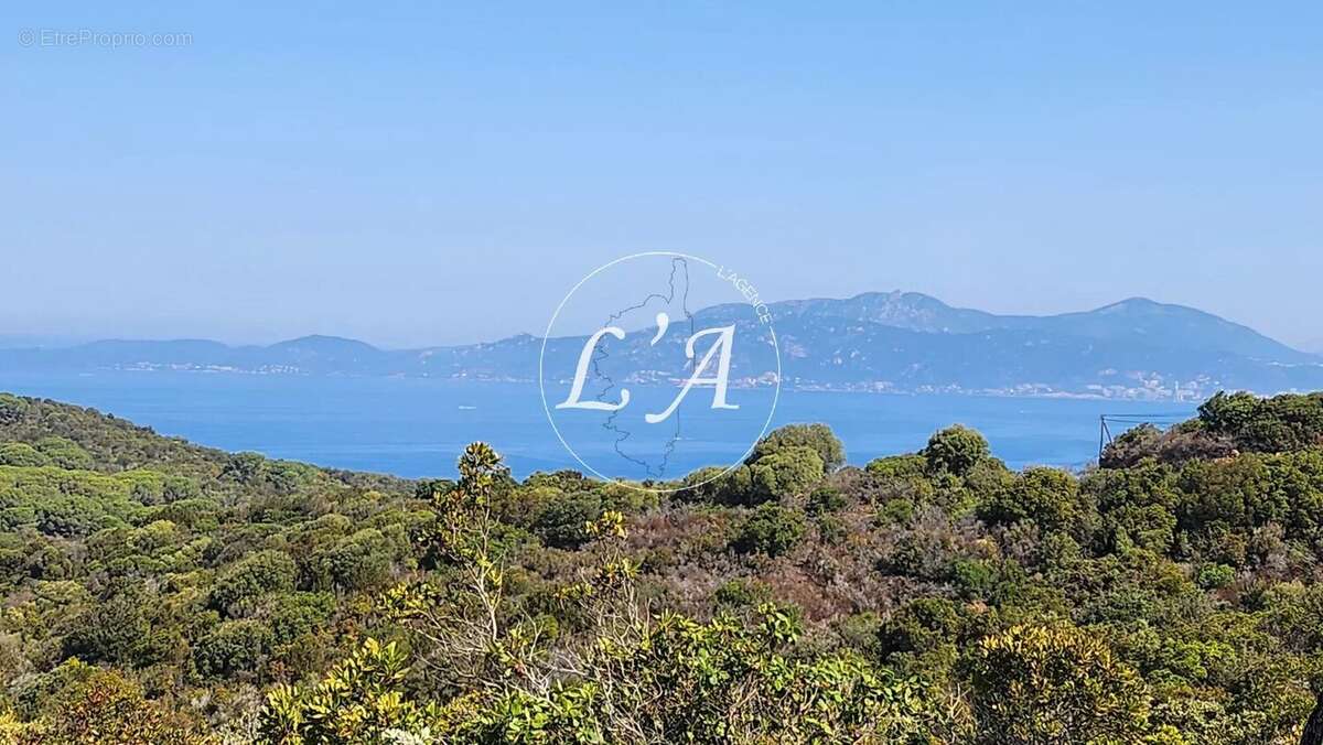 Terrain à COTI-CHIAVARI