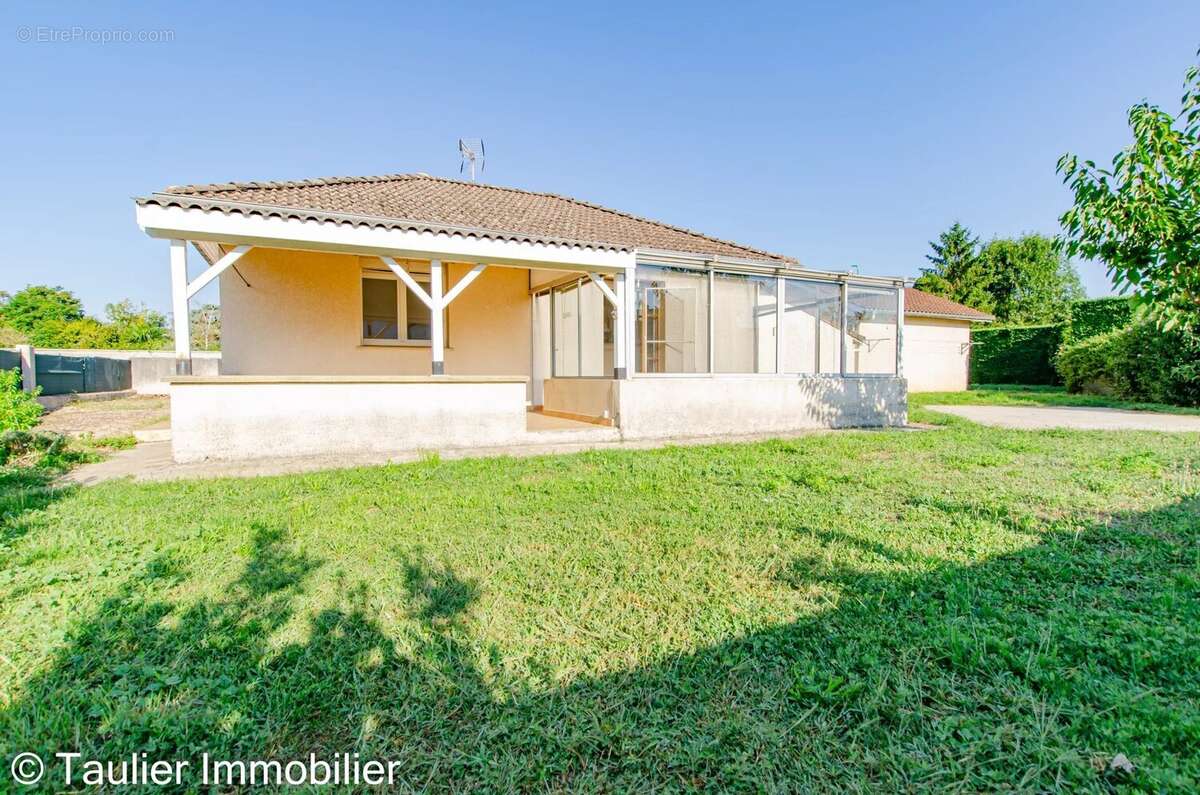 Maison à SAINT-SAUVEUR