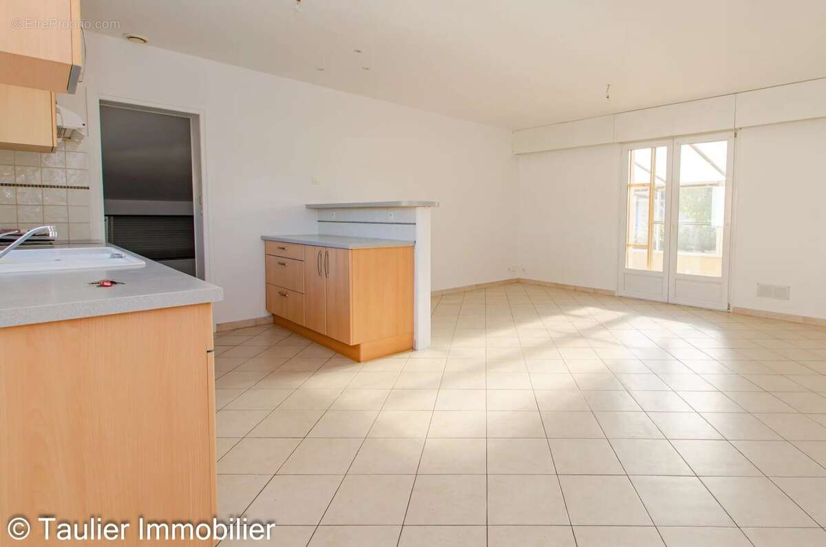 Maison à SAINT-SAUVEUR