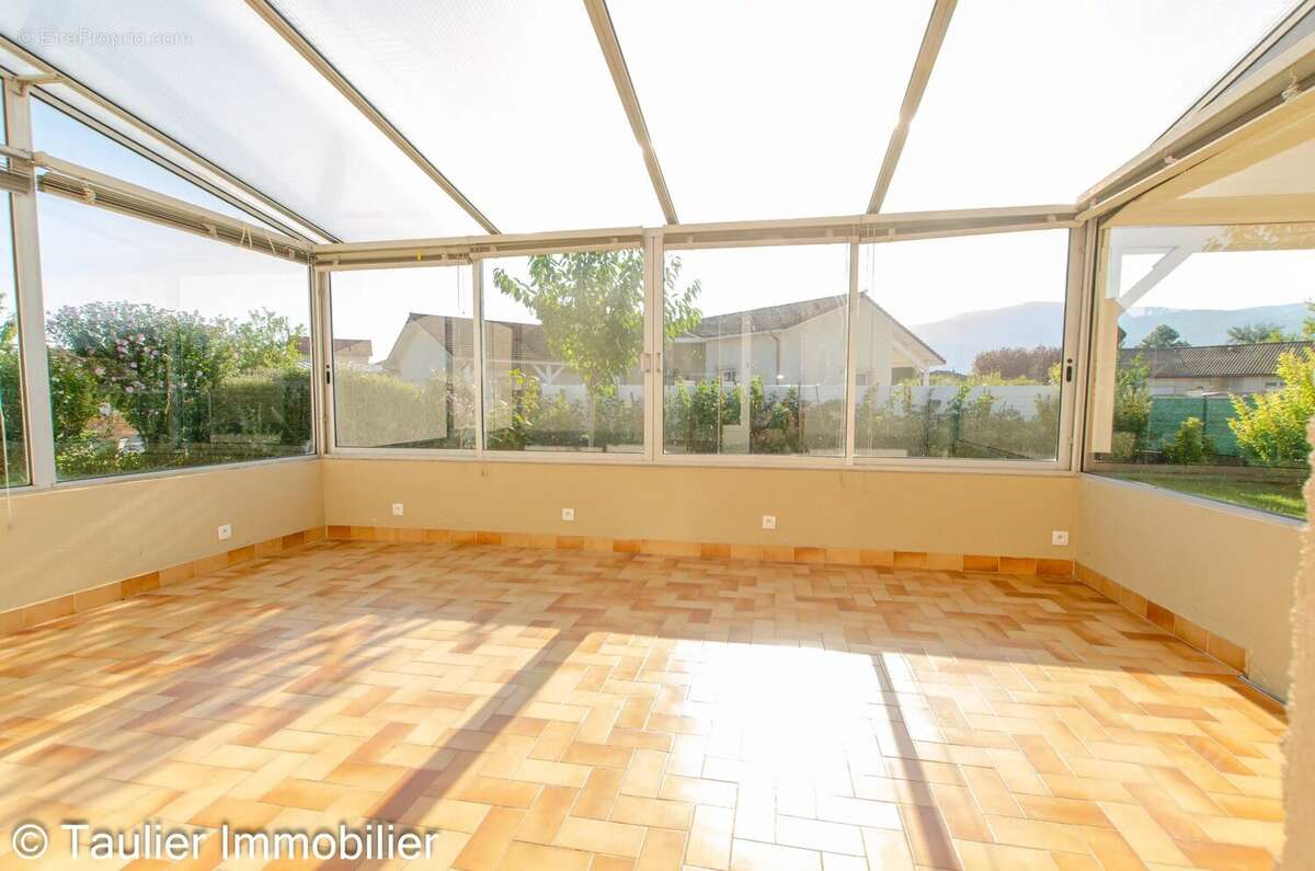 Maison à SAINT-SAUVEUR