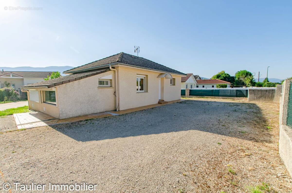 Maison à SAINT-SAUVEUR