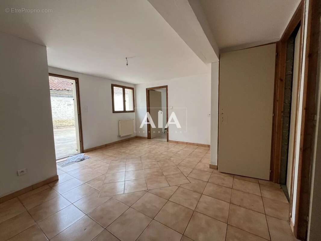 Maison à MAINE-DE-BOIXE