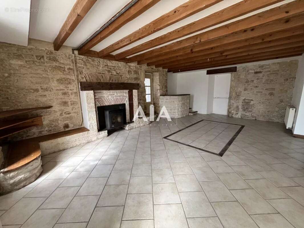 Maison à MAINE-DE-BOIXE