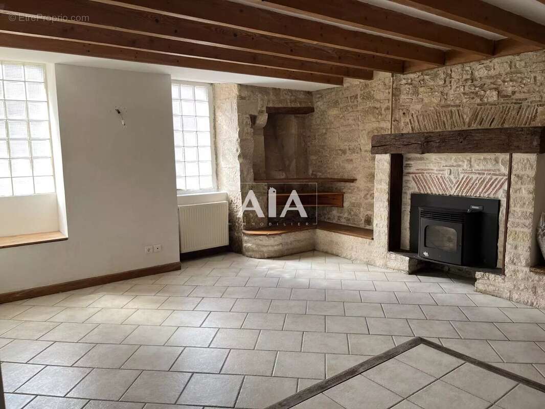 Maison à MAINE-DE-BOIXE