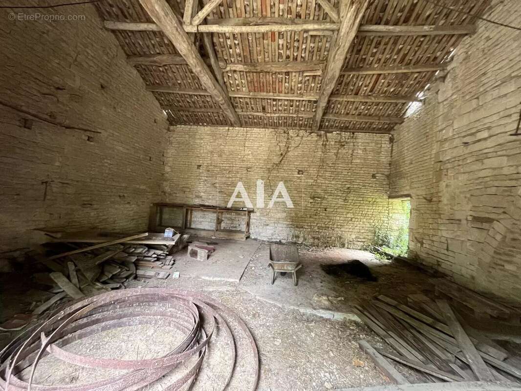 Maison à SAINT-AMANT-DE-BOIXE