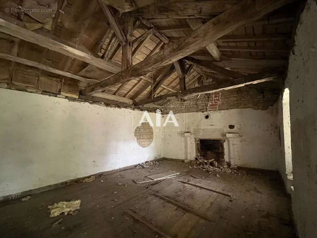 Maison à SAINT-AMANT-DE-BOIXE