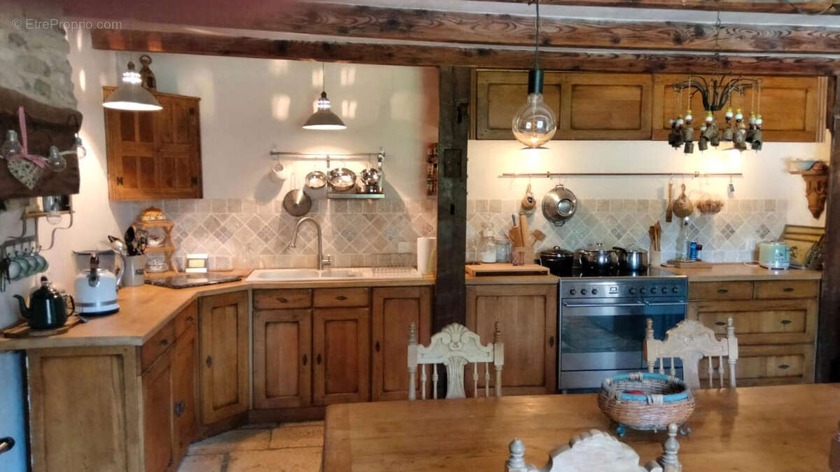 CUISINE - Maison à SAUZE-VAUSSAIS