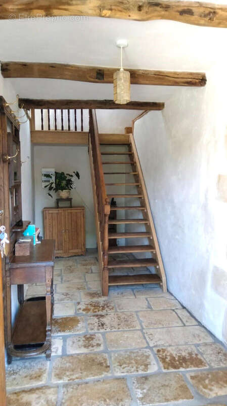 STAIRS - Maison à SAUZE-VAUSSAIS