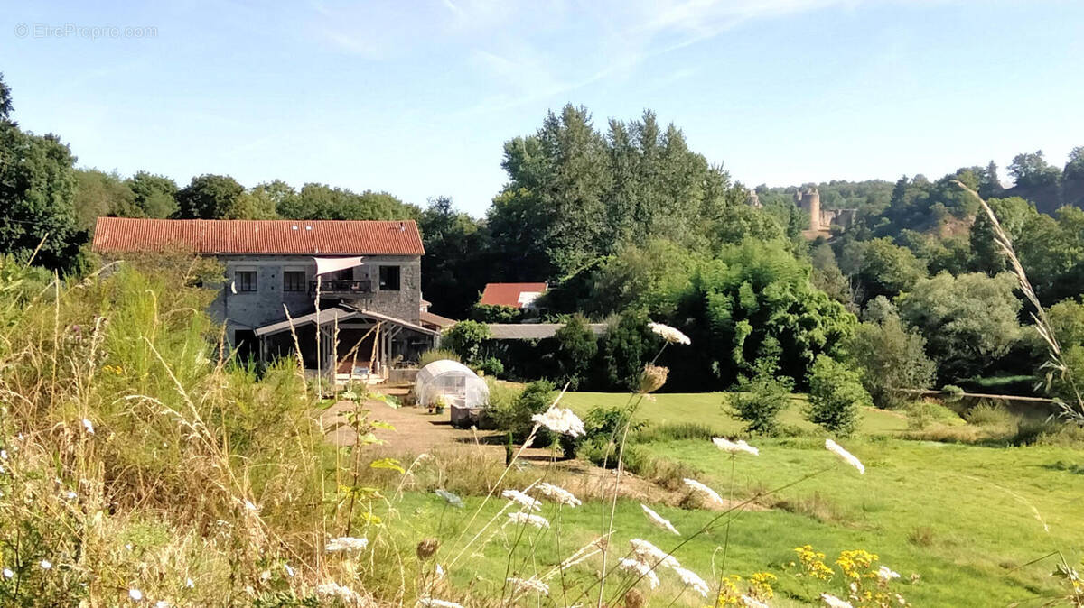 12 aout 2024 - Maison à LESSAC