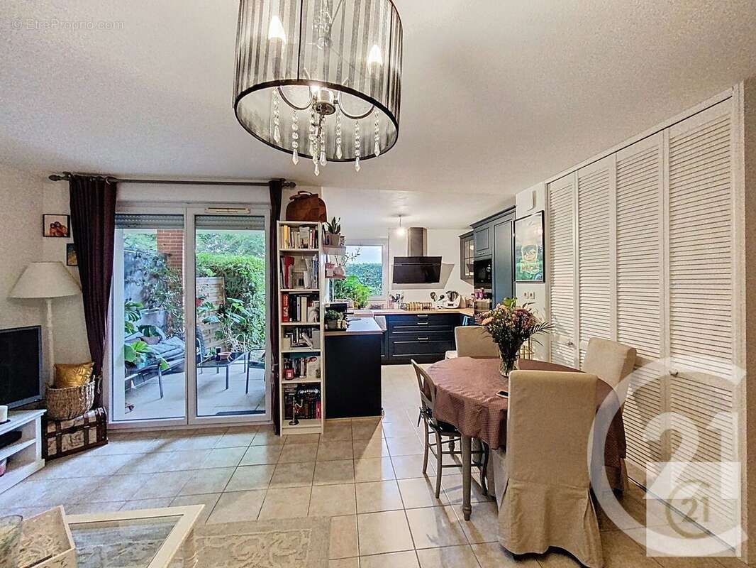 Appartement à POMPERTUZAT