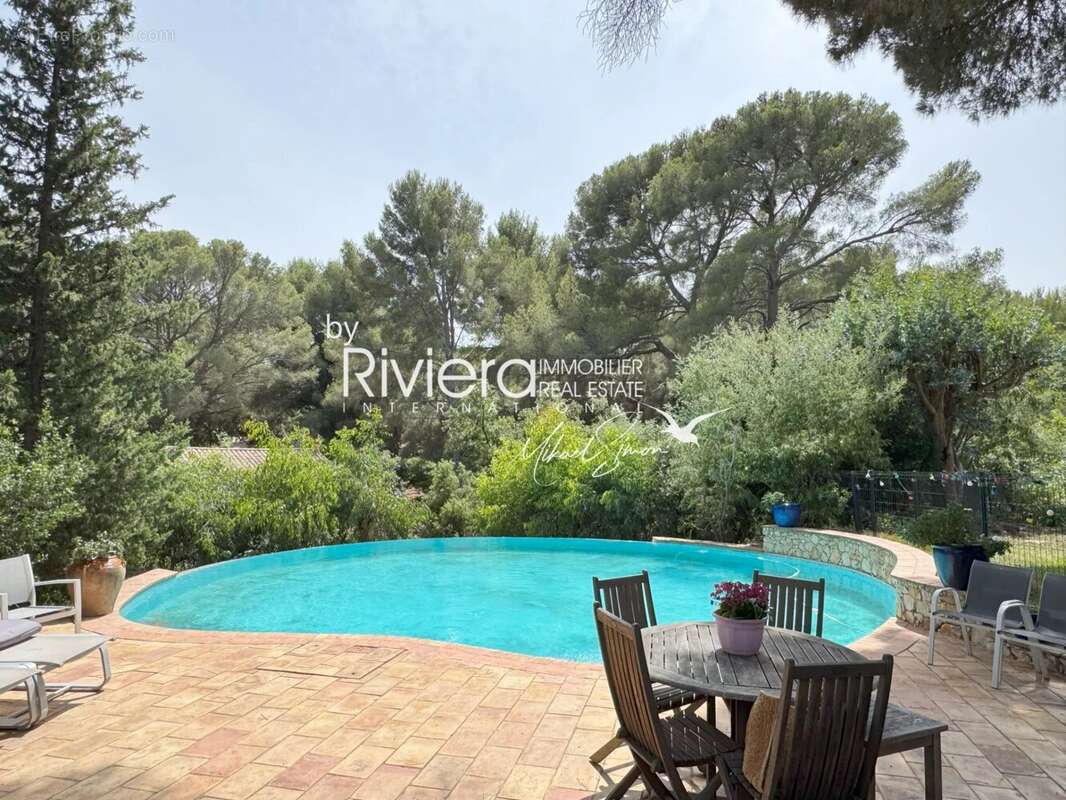 Maison à CAVALAIRE-SUR-MER