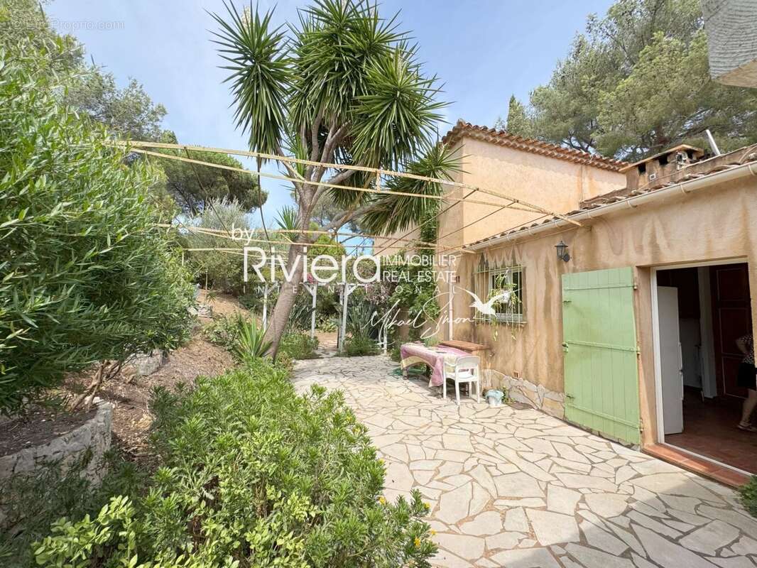 Maison à CAVALAIRE-SUR-MER