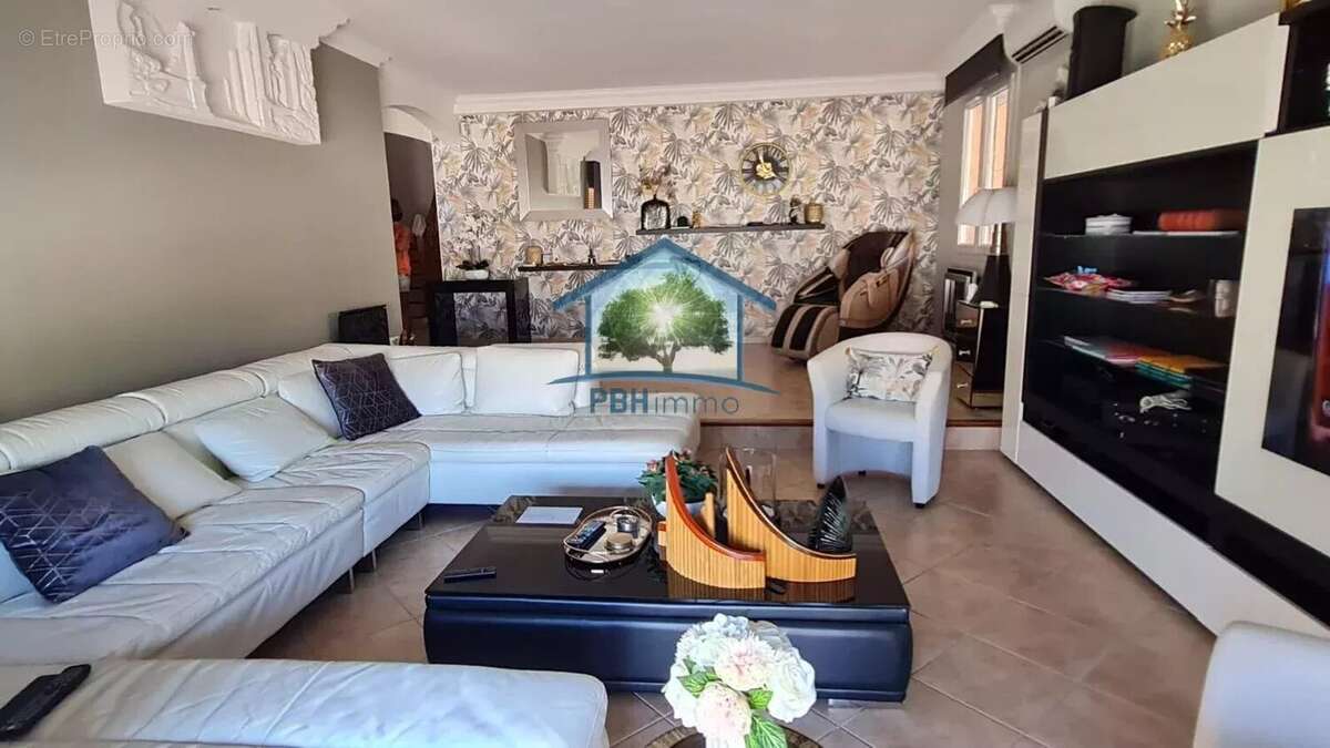 Maison à CARRY-LE-ROUET