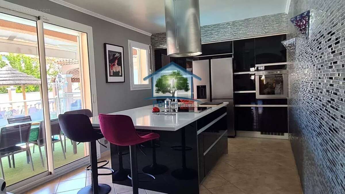 Maison à CARRY-LE-ROUET