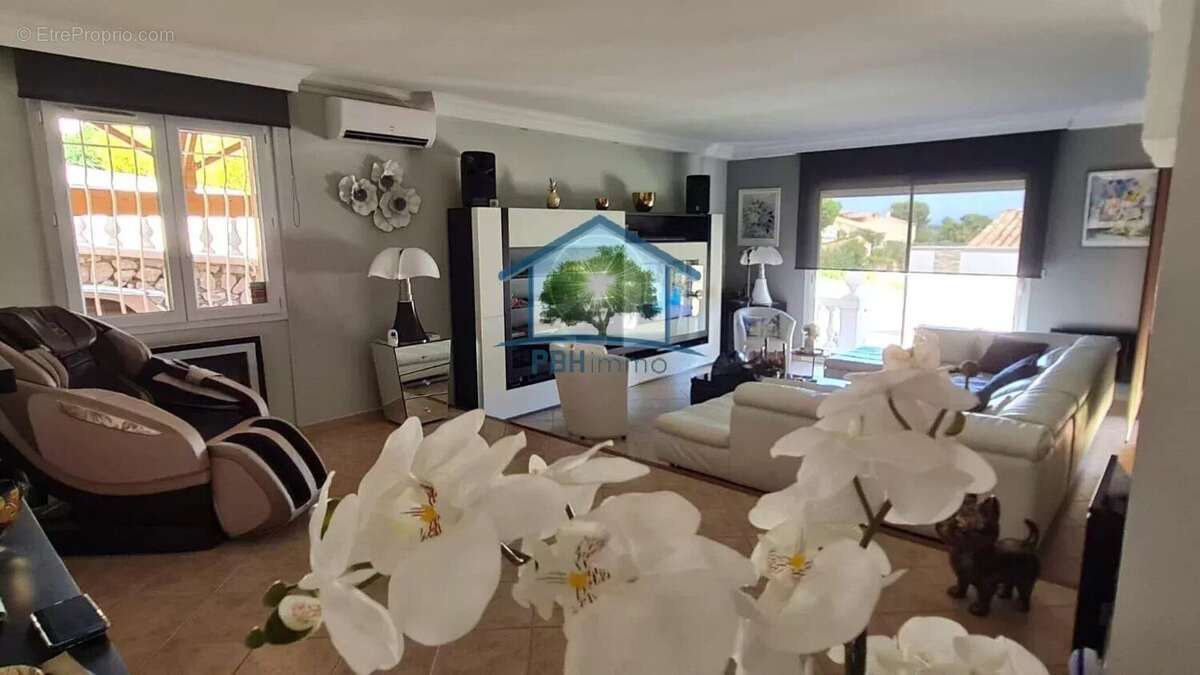 Maison à CARRY-LE-ROUET