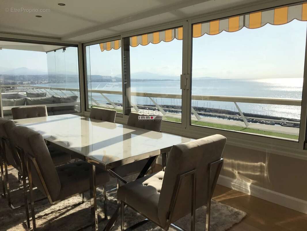 Appartement à VILLENEUVE-LOUBET