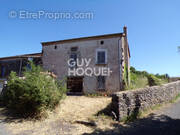 Maison à SIAUGUES-SAINTE-MARIE