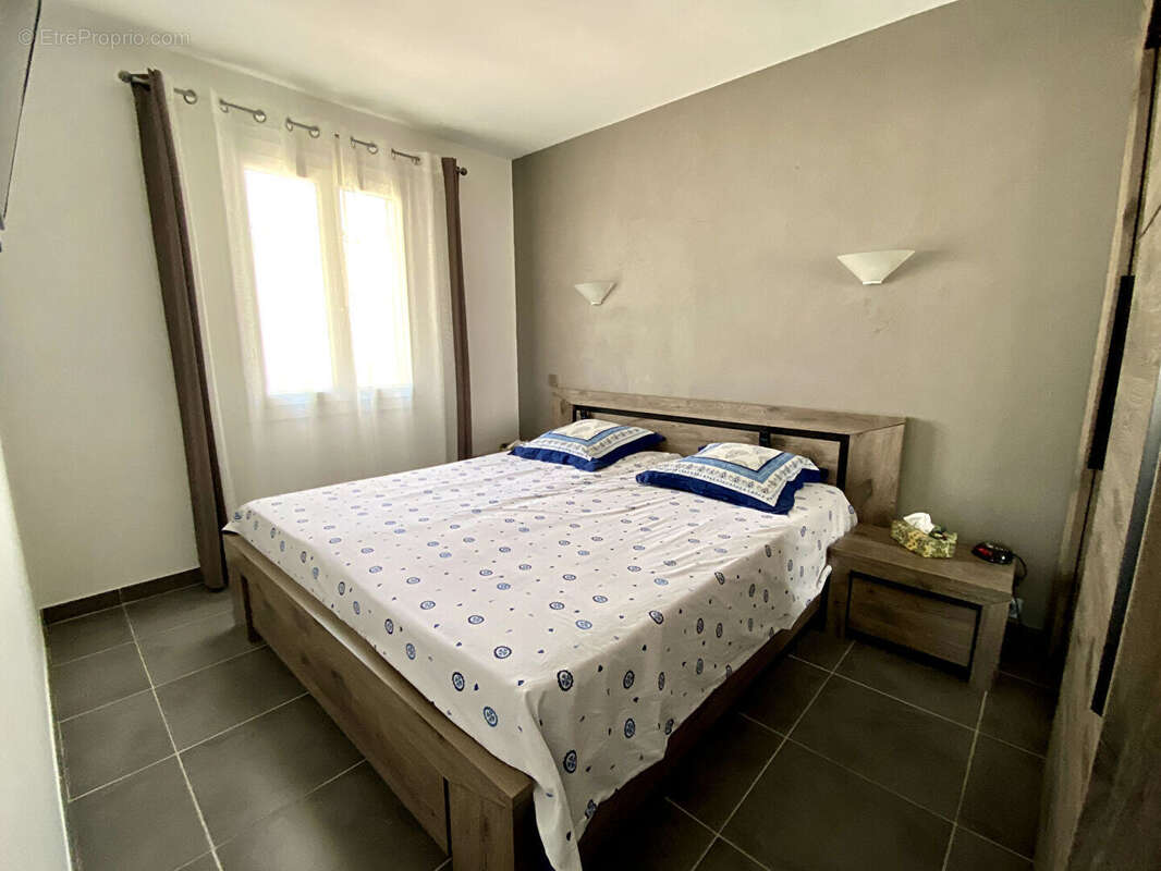 Maison à SAINT-CANNAT