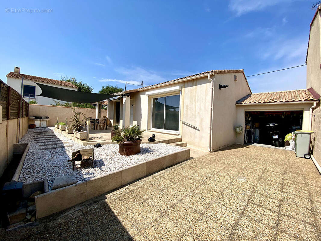 Maison à SAINT-CANNAT