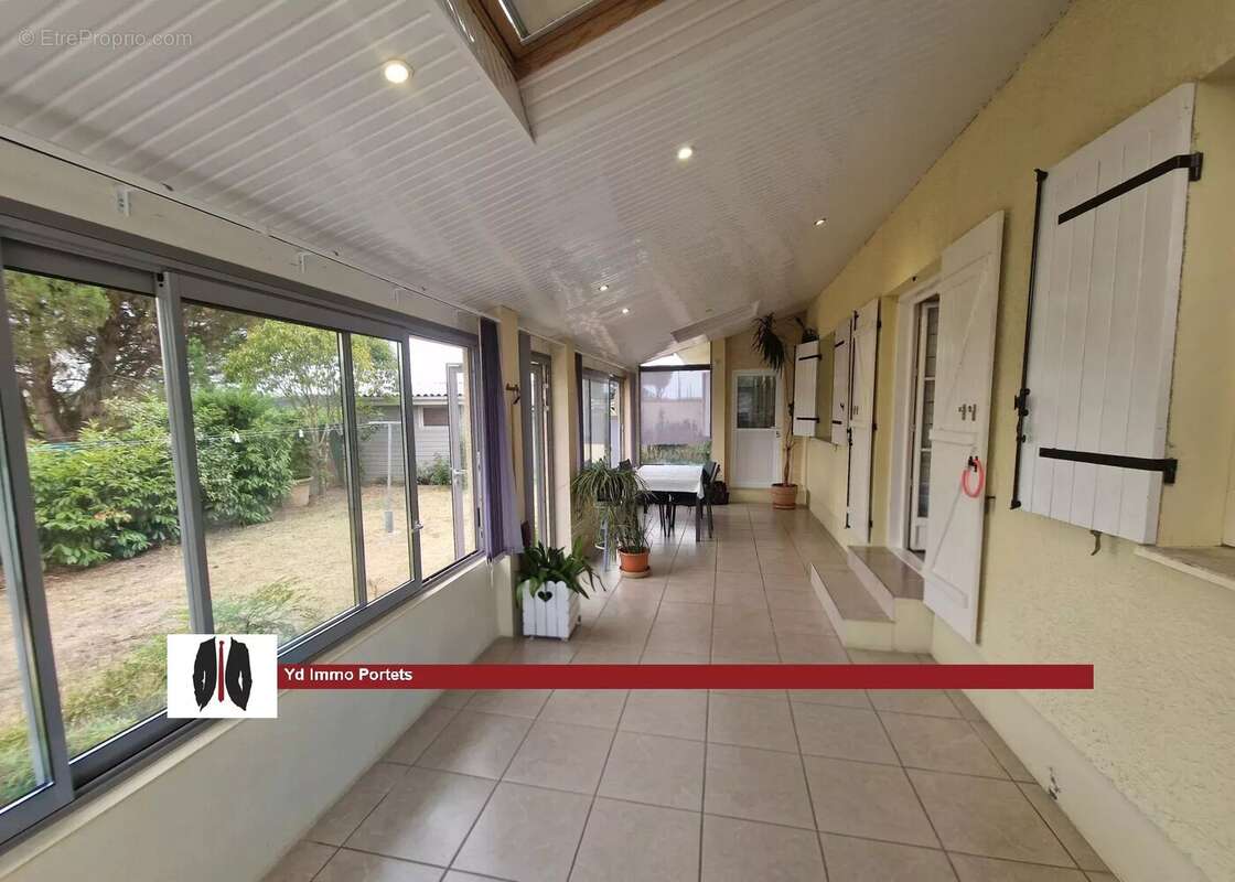 Maison à PORTETS
