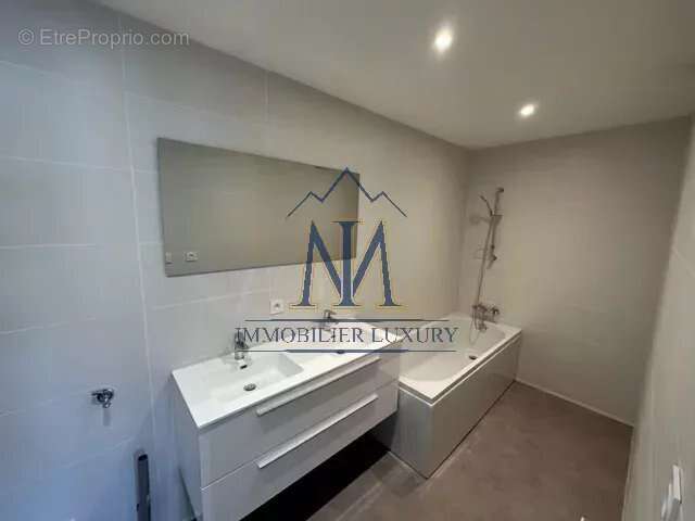 Appartement à LA ROCHE-SUR-FORON