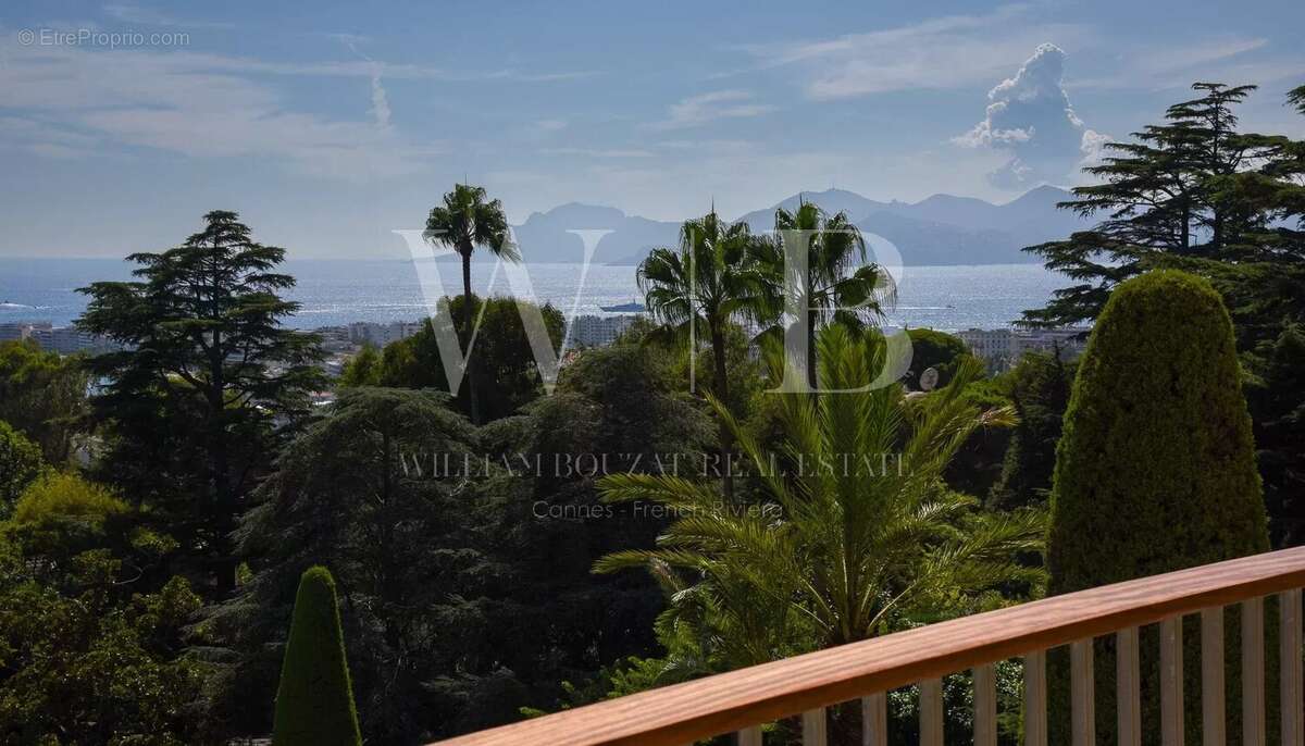 Appartement à CANNES