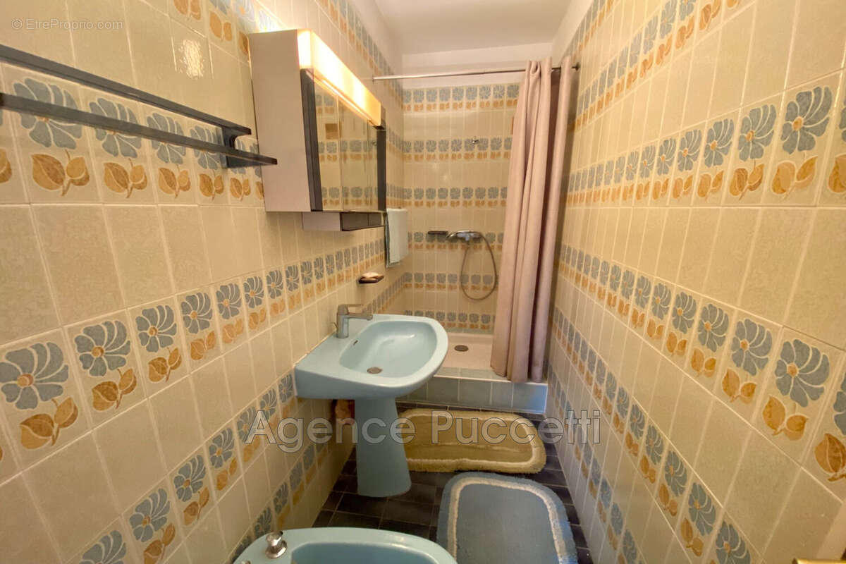 Appartement à VENCE