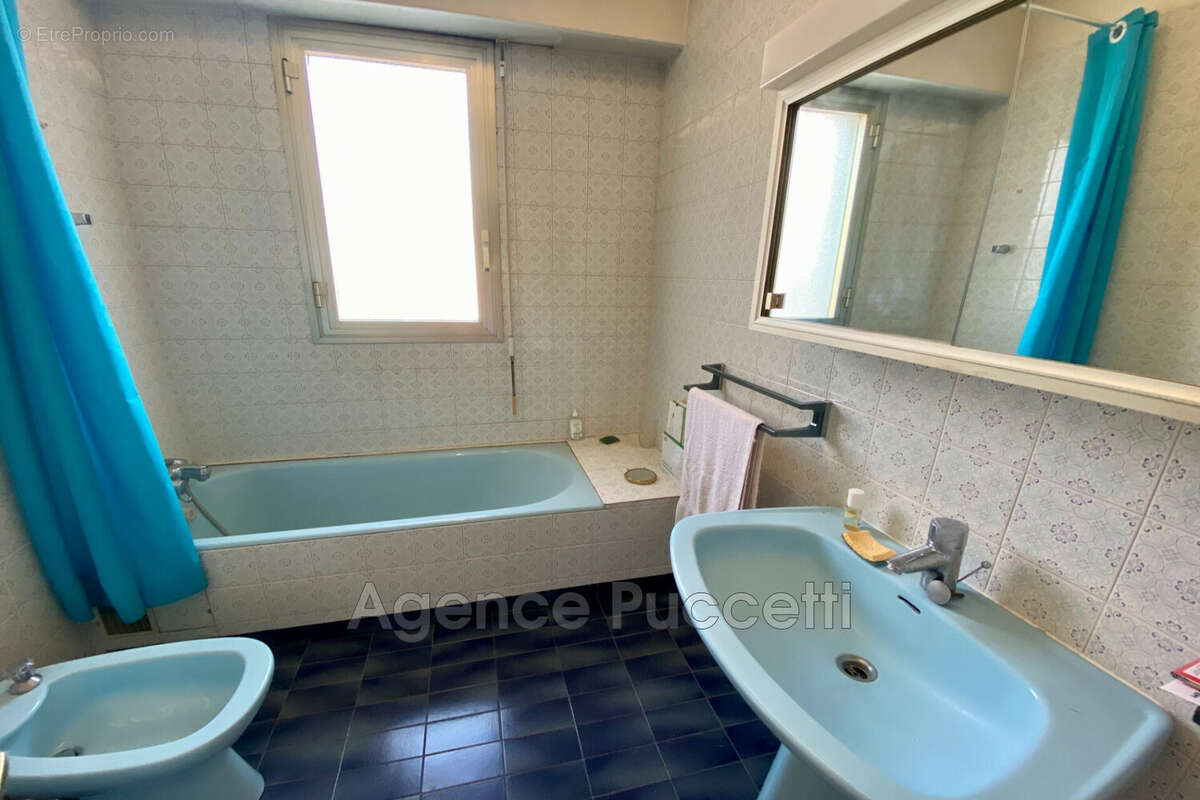 Appartement à VENCE