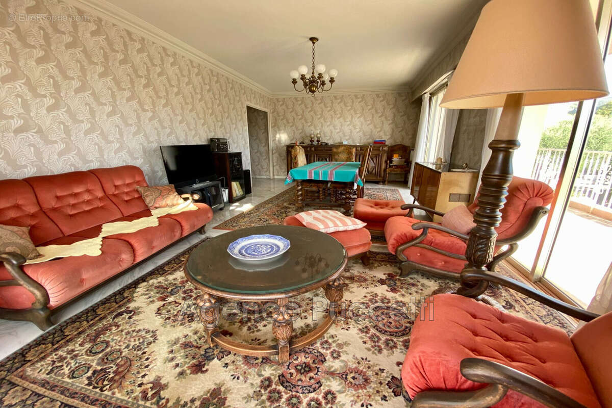 Appartement à VENCE