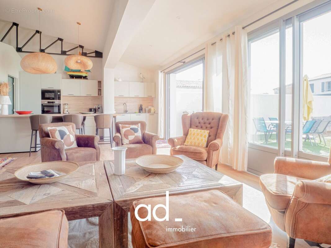 Maison à LE BOIS-PLAGE-EN-RE