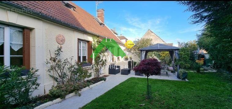 Maison à AMBLAINVILLE