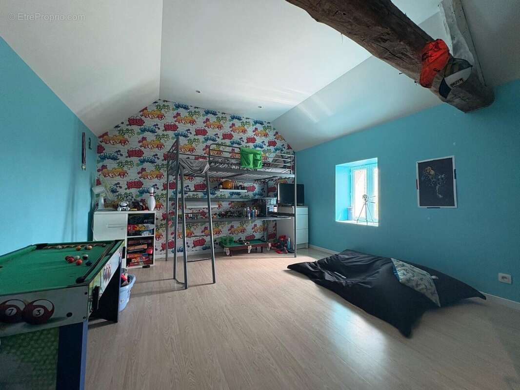 Maison à ESCUROLLES