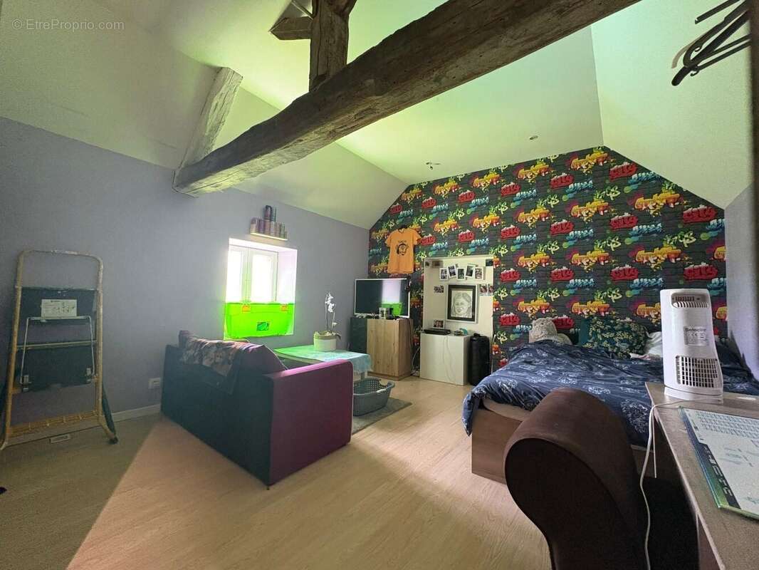 Maison à ESCUROLLES