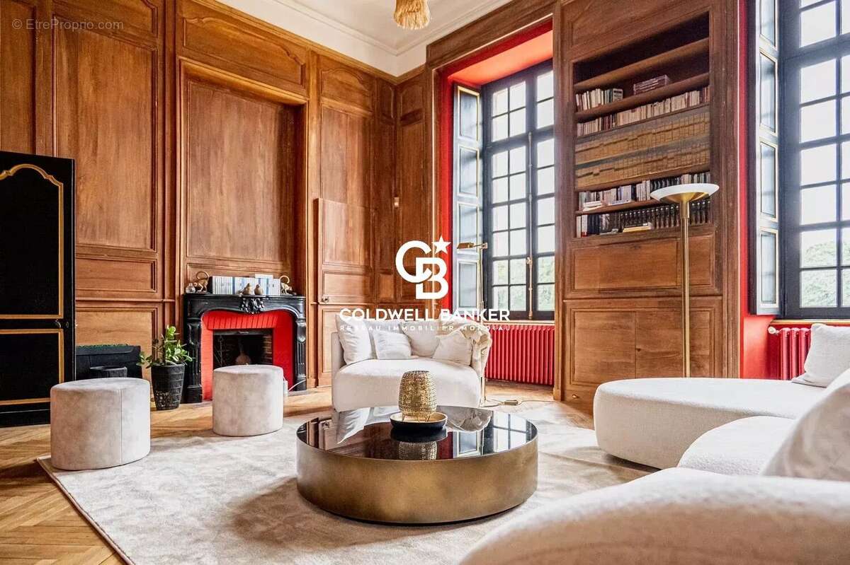 Maison à LES HERBIERS