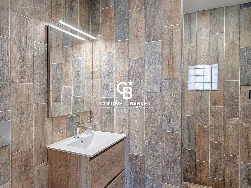 Maison à CHAMPAGNE-LES-MARAIS