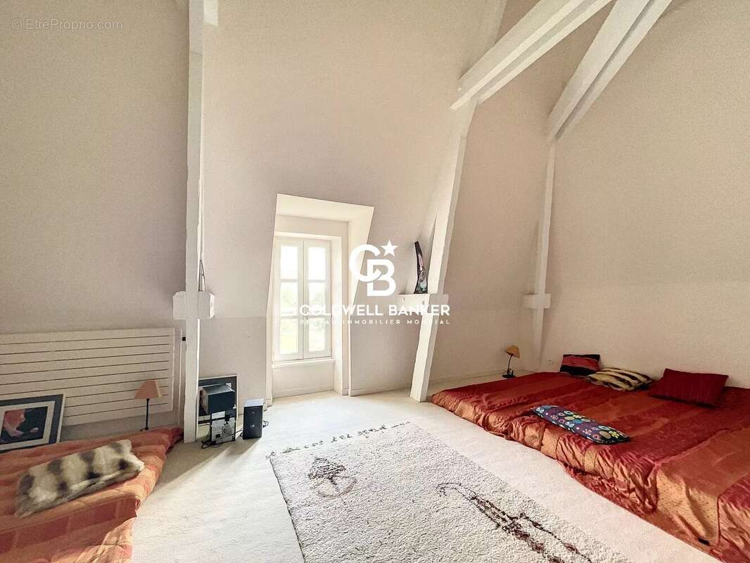 Maison à MOUTIERS-LES-MAUXFAITS