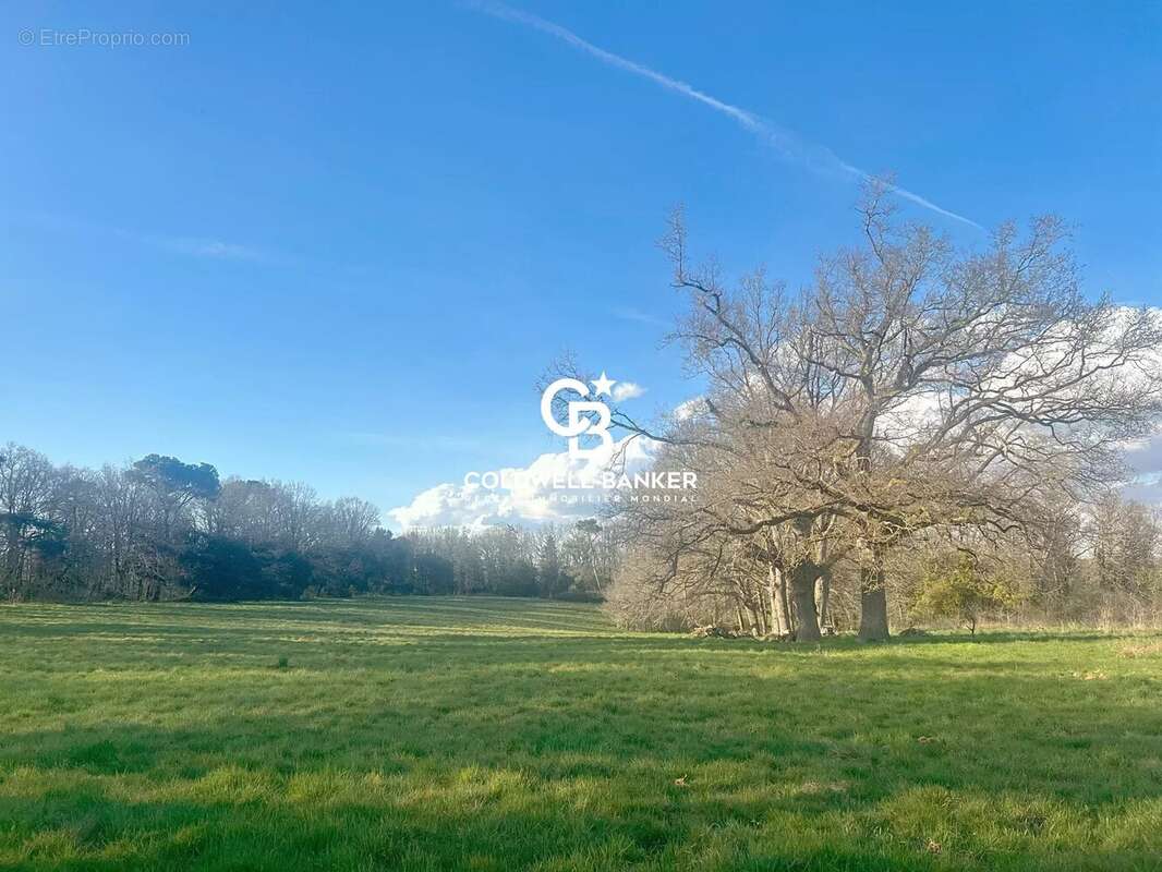 Maison à MOUTIERS-LES-MAUXFAITS