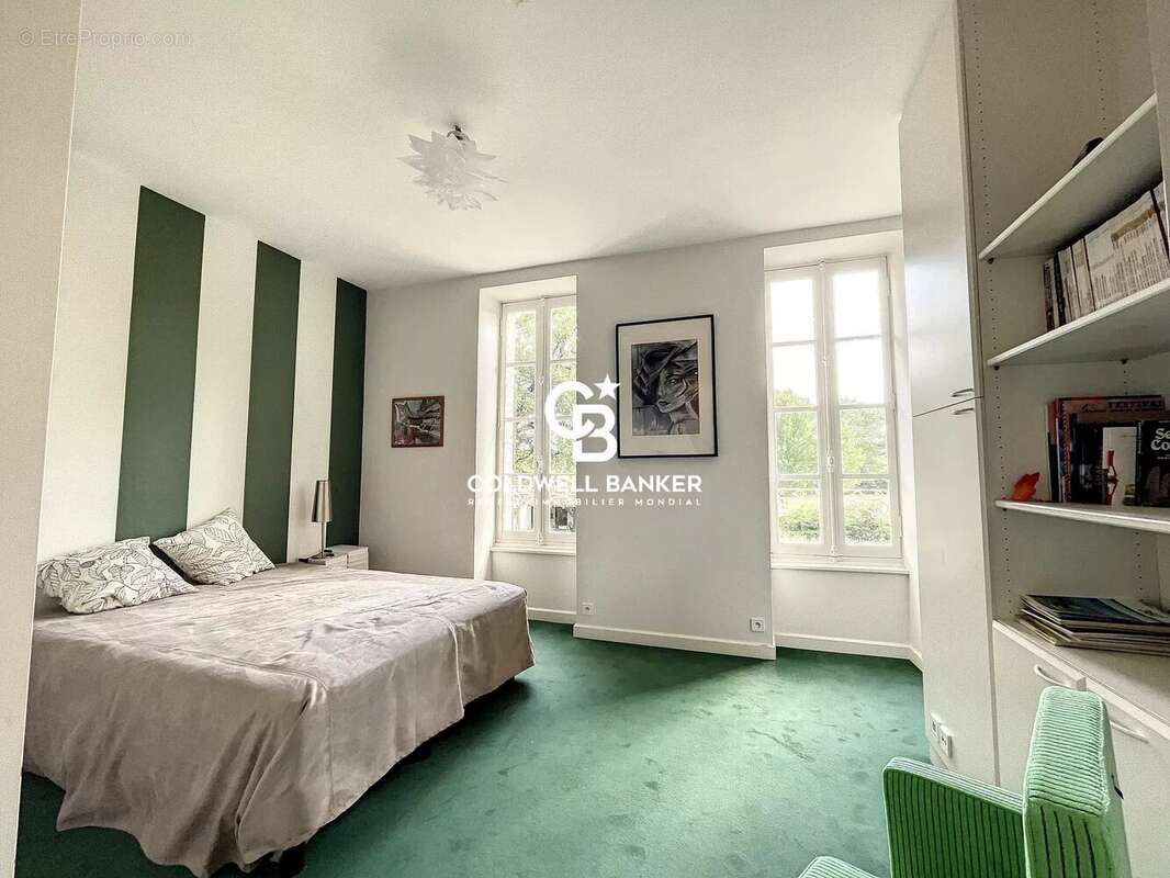 Maison à MOUTIERS-LES-MAUXFAITS