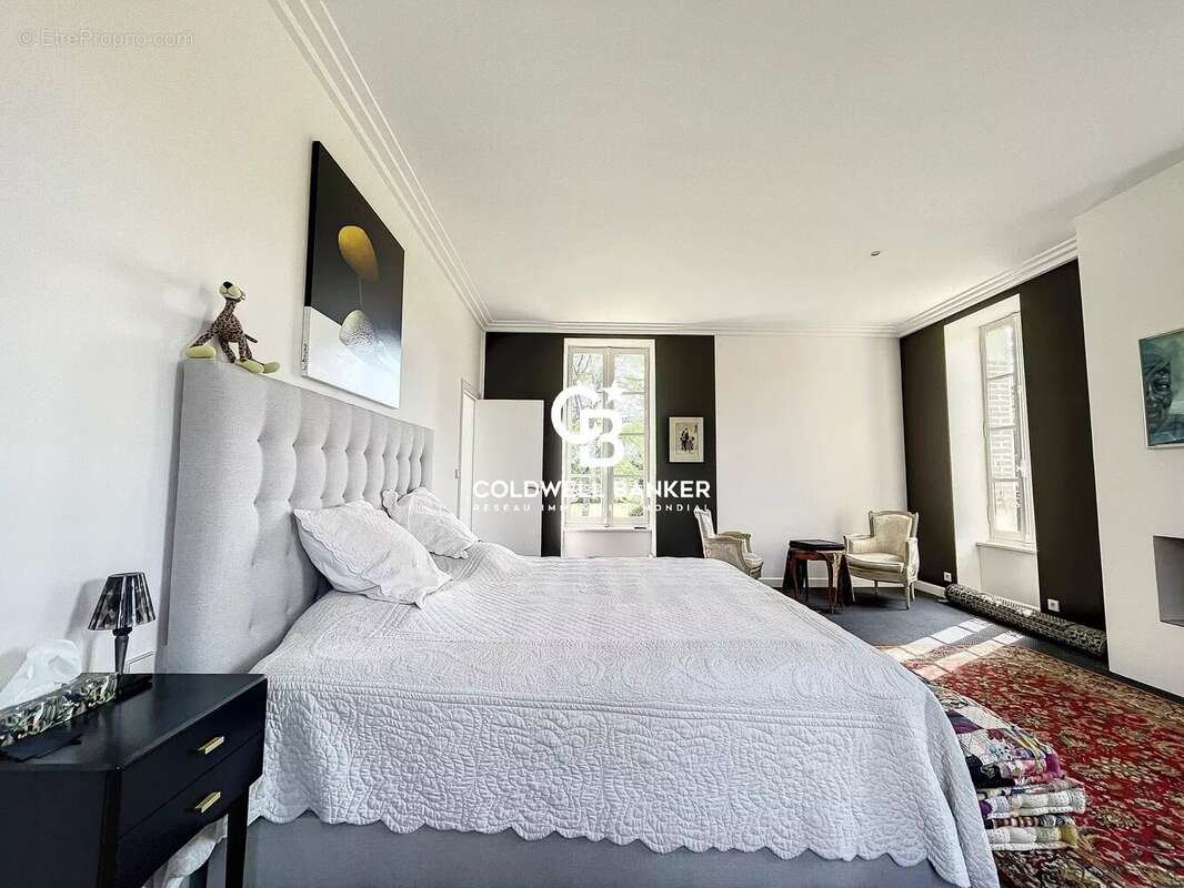 Maison à MOUTIERS-LES-MAUXFAITS