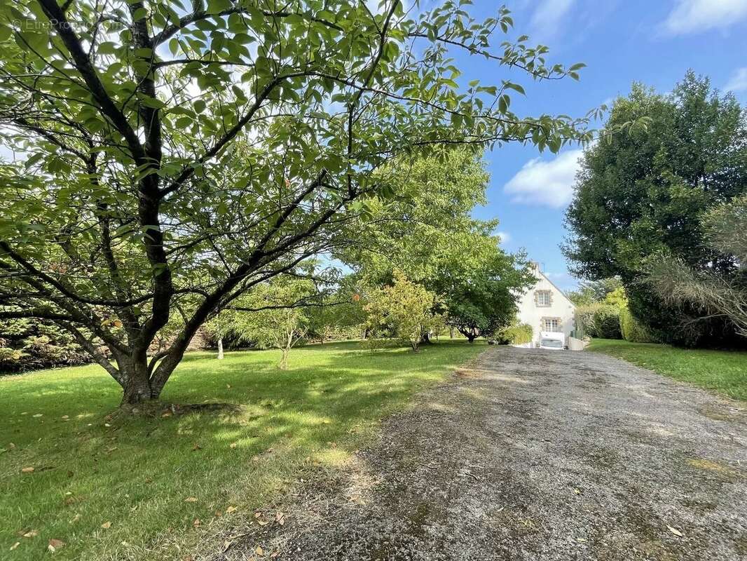 Maison à PLEUDIHEN-SUR-RANCE